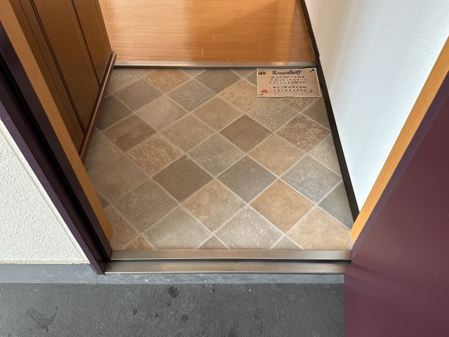 バンプロピスIIの玄関