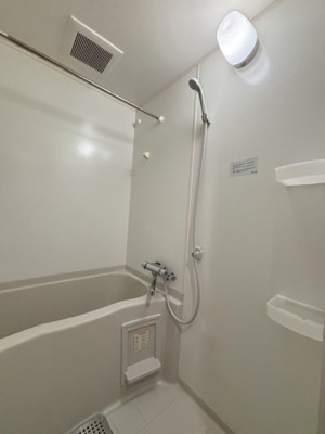 【浴室】 | MajesticLife博多駅前 | 別号室の写真になります。現況優先。