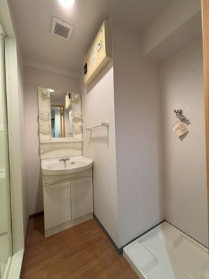 【洗面所】 | MajesticLife博多駅前 | 別号室の写真になります。現況優先。