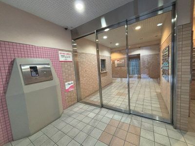 【エントランス】 | MajesticLife博多駅前