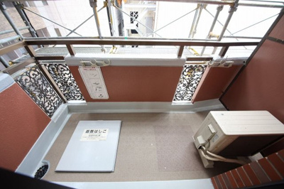 【バルコニー】 | ロマネスク天神ルネッサンス | 別号室の写真になります。現況優先。