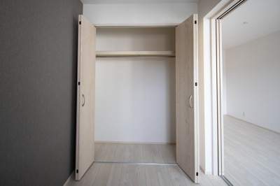 【収納】 | サンライト五十川A | 別号室の写真になります。現況優先。