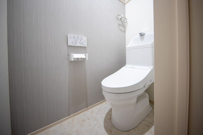 【トイレ】 | サンライト五十川A | 別号室の写真になります。現況優先。