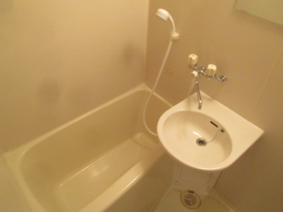 【洗面所】 | パンルネックス・クリスタル空港 | 別号室の写真になります。現況優先。