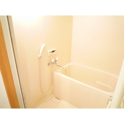 【浴室】 | アヴァンティーク | 別号室の写真になります。現況優先。