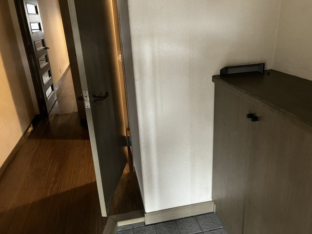 【玄関】 | サーパス博多駅前 | 別号室の写真になります。現況優先。