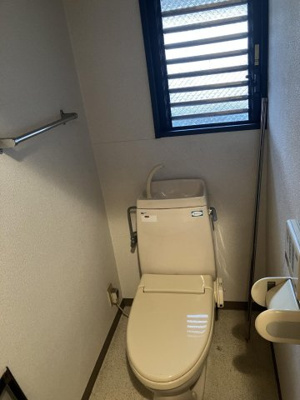 【トイレ】 | サーパス博多駅前 | 別号室の写真になります。現況優先。