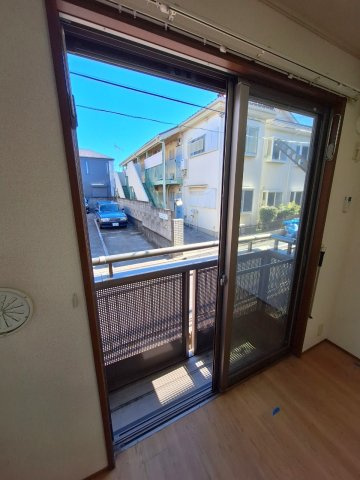 中野区若宮２丁目のアパートの展望|★大きめの窓です★
