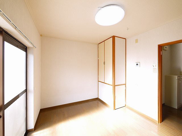 ルミエール平城山の寝室