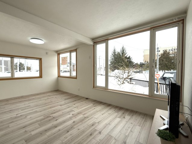 【商談中】網走市海岸町6番リフォーム戸建の居間・リビング