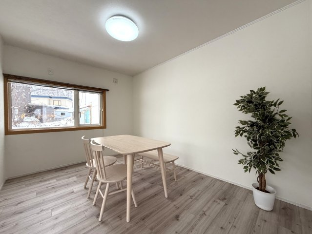 【商談中】網走市海岸町6番リフォーム戸建のダイニング