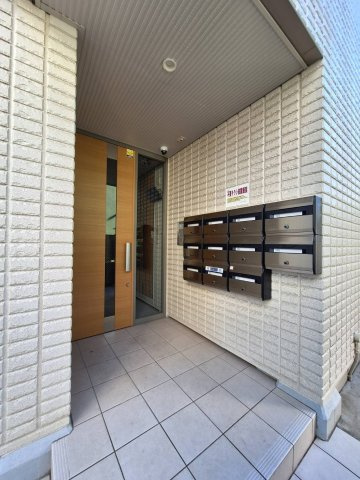 マイン南吉祥寺のエントランス
