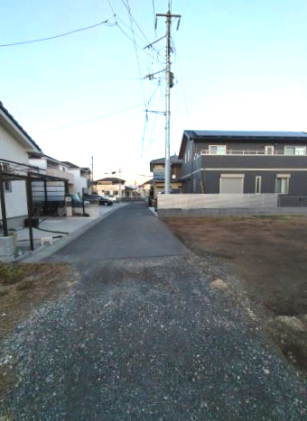 鴻巣市箕田の売地の前面道路含む現地写真