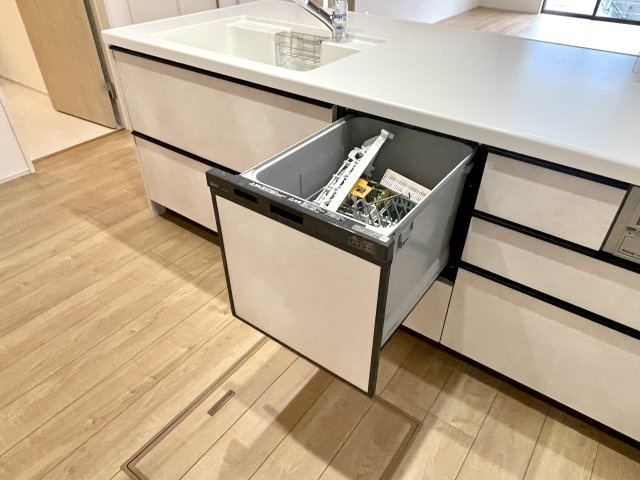 練馬区高松1丁目　土地約38坪　大型邸宅　全4棟のキッチン|4号棟