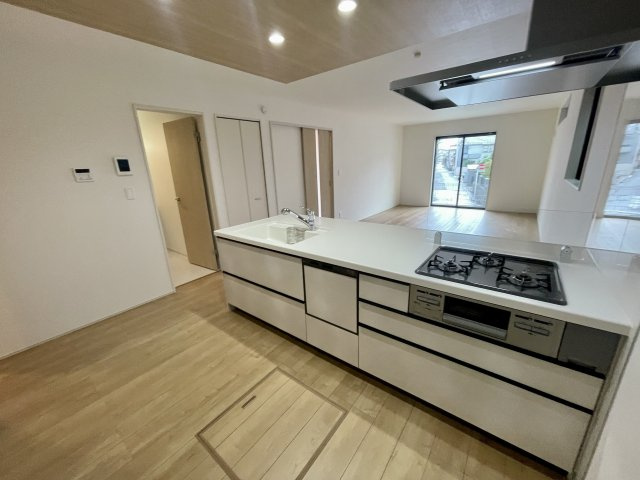 練馬区高松1丁目　土地約38坪　大型邸宅　全4棟のキッチン|4号棟