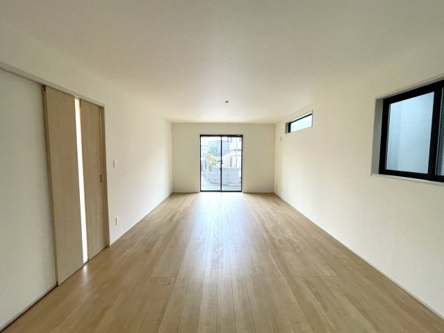 練馬区高松1丁目　土地約38坪　大型邸宅　全4棟の居間・リビング|4号棟