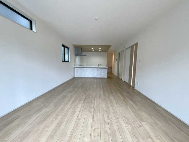 練馬区高松1丁目　土地約38坪　大型邸宅　全4棟の居間・リビング|4号棟