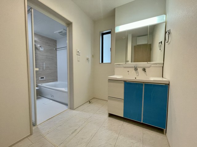 練馬区高松1丁目　土地約38坪　大型邸宅　全4棟の洗面所|4号棟