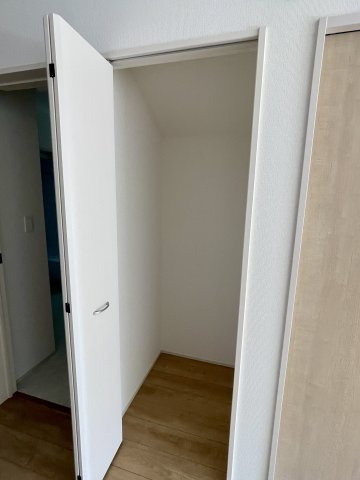 練馬区高松1丁目　土地約38坪　大型邸宅　全4棟の収納|4号棟