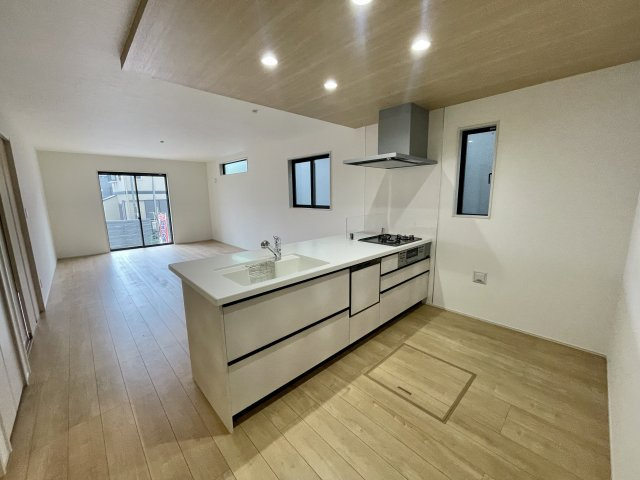 練馬区高松1丁目　土地約38坪　大型邸宅　全4棟のキッチン|4号棟