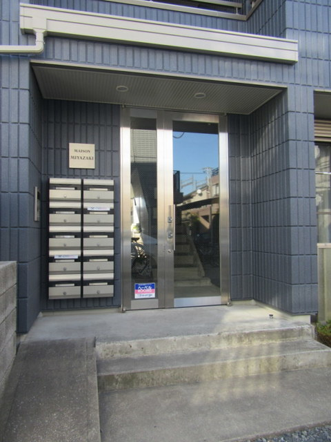 ＭＡＩＳＯＮ　ＭＩＹＡＺＡＫＩのエントランス