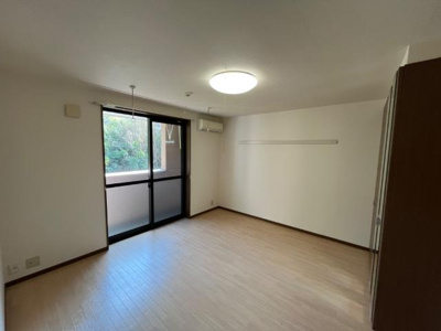 【内装】 | Casa Lienzo | エアコンも付いてます