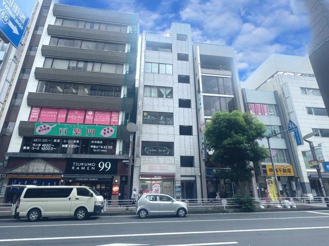 三興ビルの外観