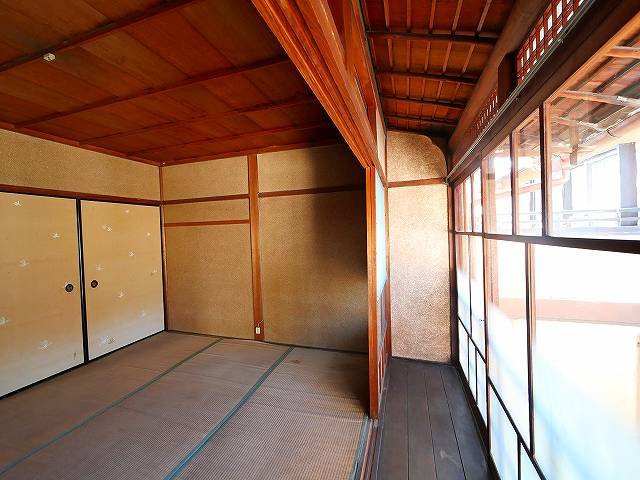 瓦町店舗の内装