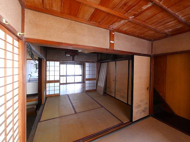 瓦町店舗の内装