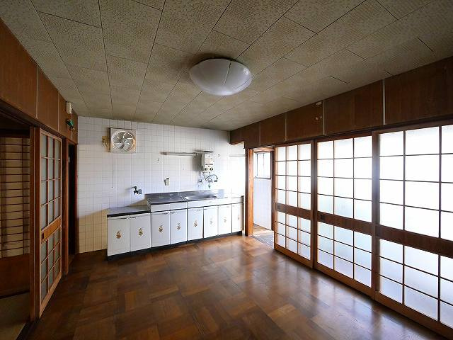 瓦町店舗の内装