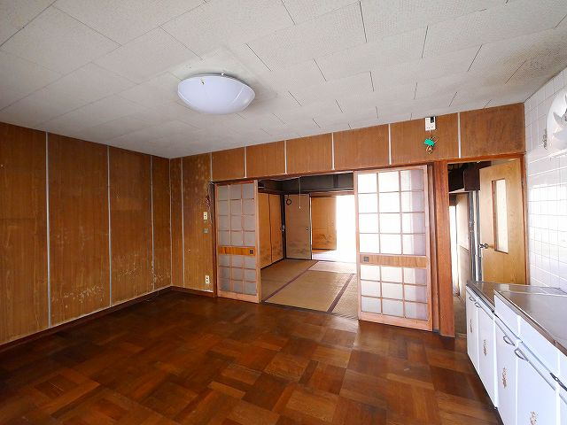 瓦町店舗の内装