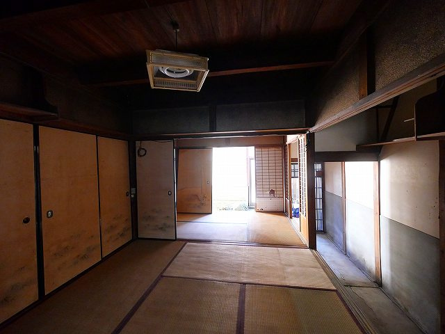 瓦町店舗の内装