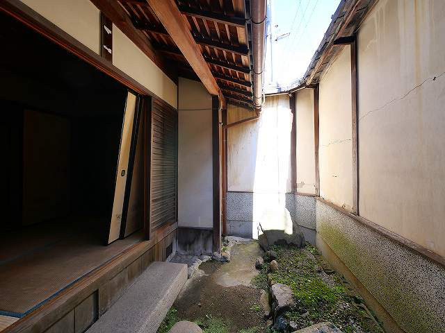 瓦町店舗の内装