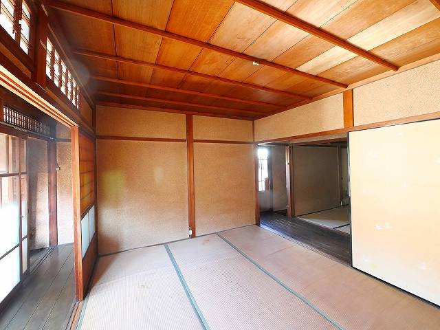 瓦町店舗の内装