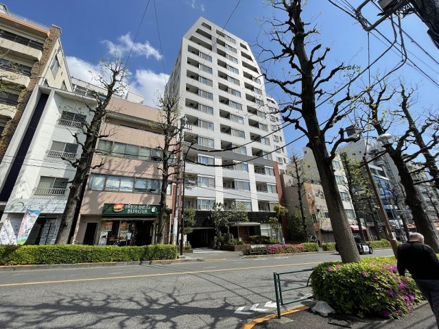 ベルメゾン文京白山の外観