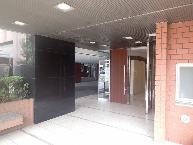 ベルメゾン文京白山のエントランス