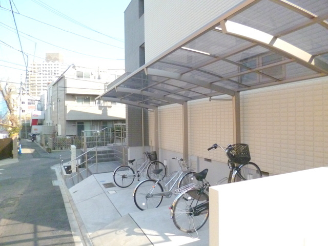 プラチナレジデンス新宿北のその他共用部分|駐輪場1台まで（無料で置けます）