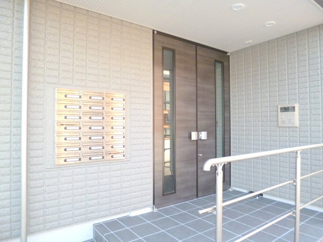 プラチナレジデンス新宿北のエントランス|★オートロック付きエントランス★