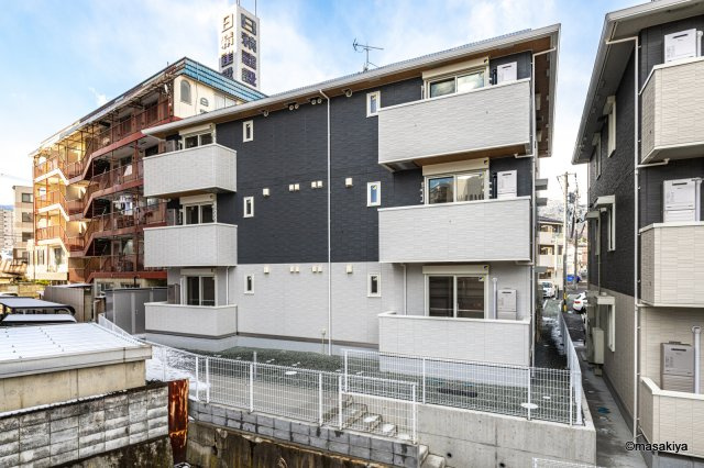 グランスクエア　Ⅳ番館の外観