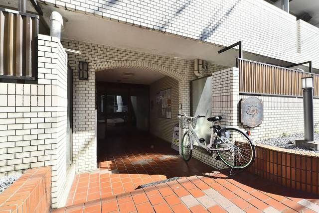 【エントランス】