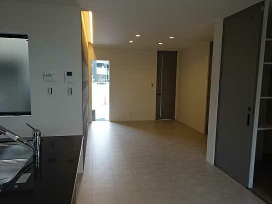 【居間・リビング】