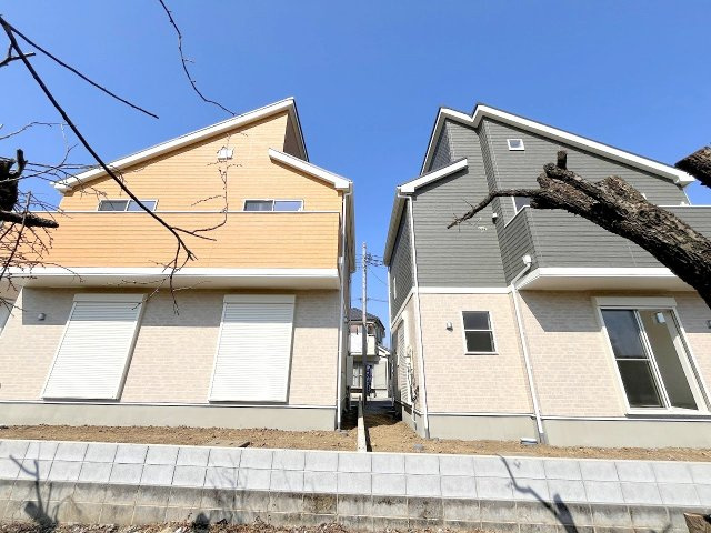 あきる野市小川　全４棟の外観