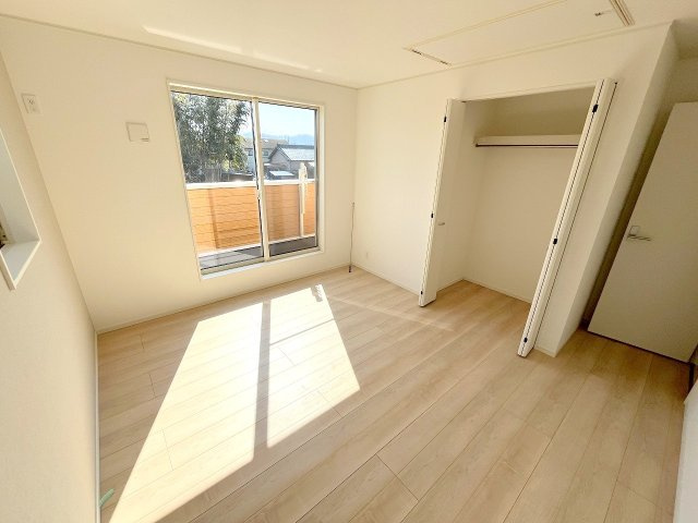 あきる野市小川　全４棟の洋室