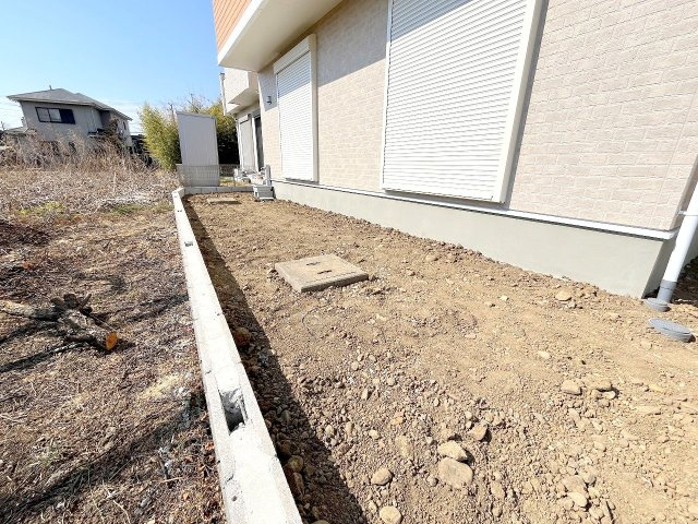 あきる野市小川　全４棟の庭