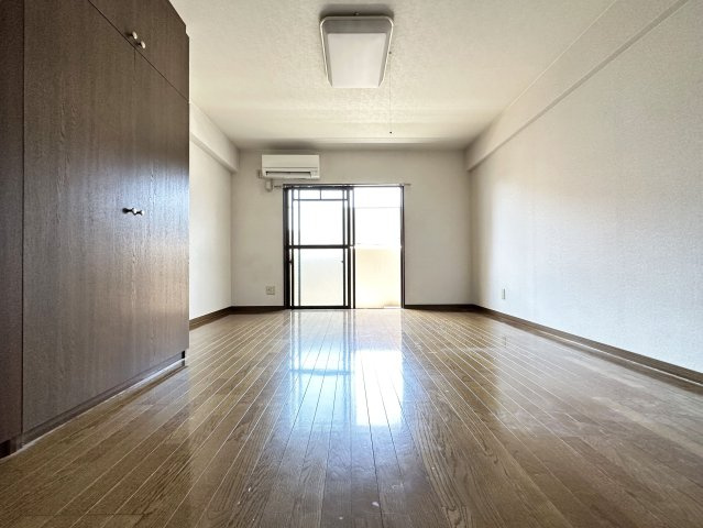 NKオーシャンヒルの洋室