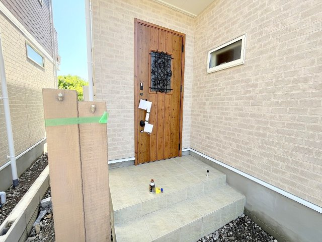 あきる野市小川　全４棟の玄関