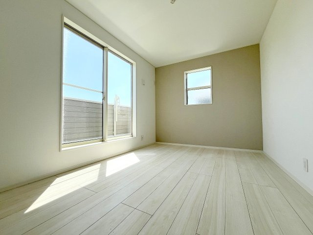 あきる野市小川　全４棟の洋室