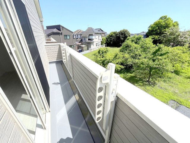 あきる野市小川　全４棟のバルコニー