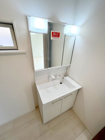 あきる野市小川　全４棟の独立洗面台