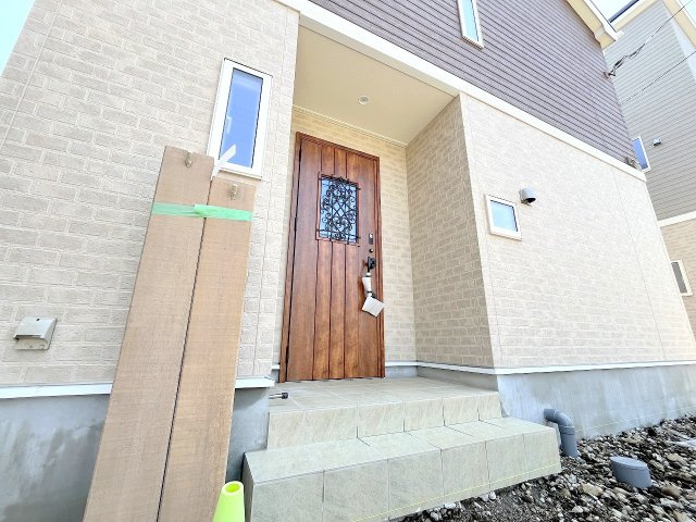 あきる野市小川　全４棟の玄関